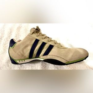 Adidas team Suede Racing shoe - almost new and in great condition. Size 11 US